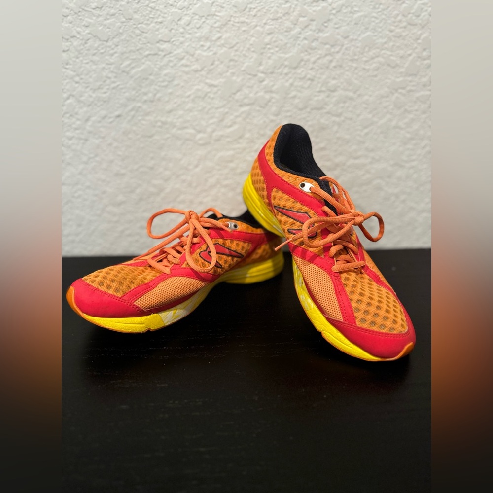 Newton Motion 12 Minimalist Athletic Running Shoes Orange Mens Size 9 US
